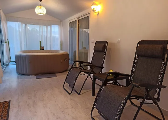 Holiday House Vela Vrta